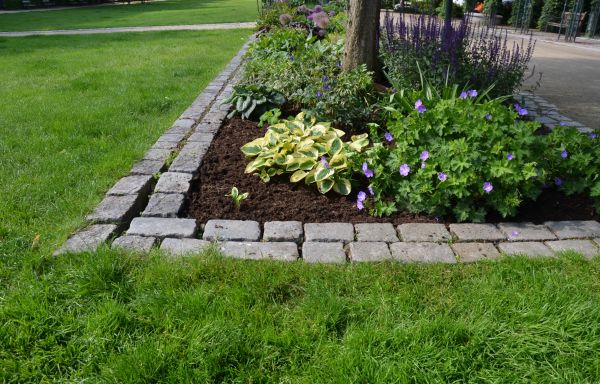 Stone Edging Installation in Stillwater